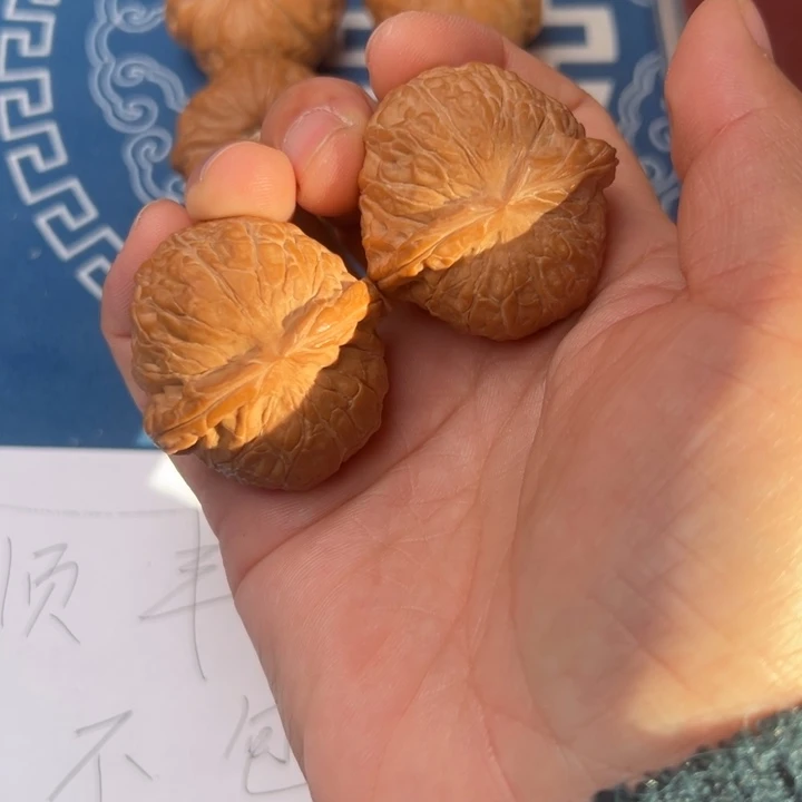把件文玩核桃有***人南瓜