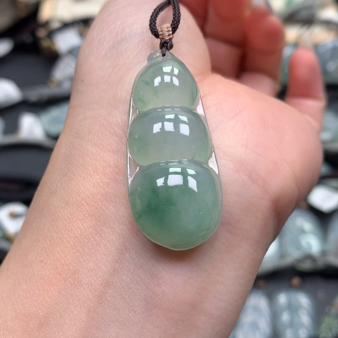 翡翠颈饰未镶嵌豆子