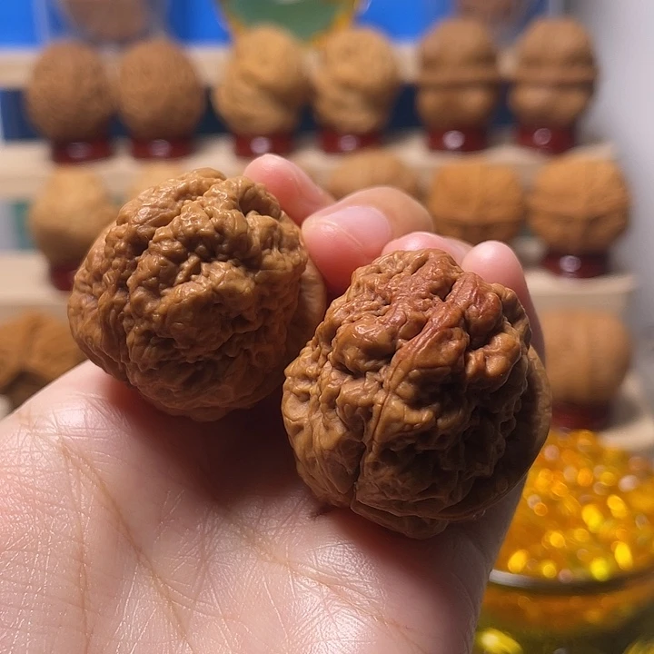 文玩核桃吊坠35舍利9