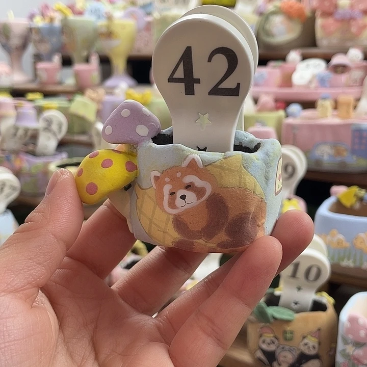 42……手工手绘花盆