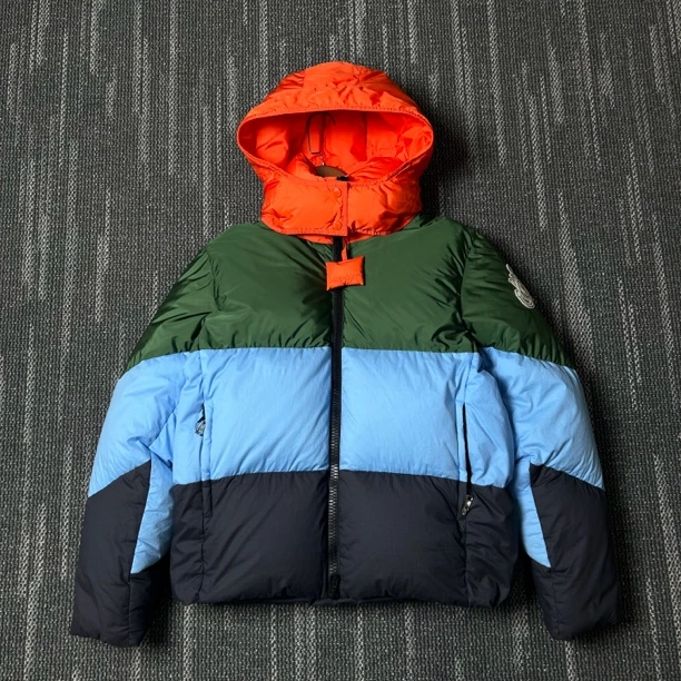 99新 MONCLER 联名JW Anderson拼色连帽羽绒服/2码