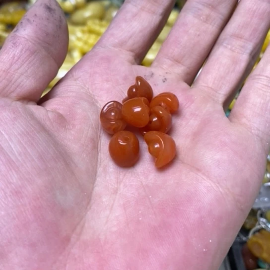 未镶嵌吊坠南红玛瑙多样性发货其一