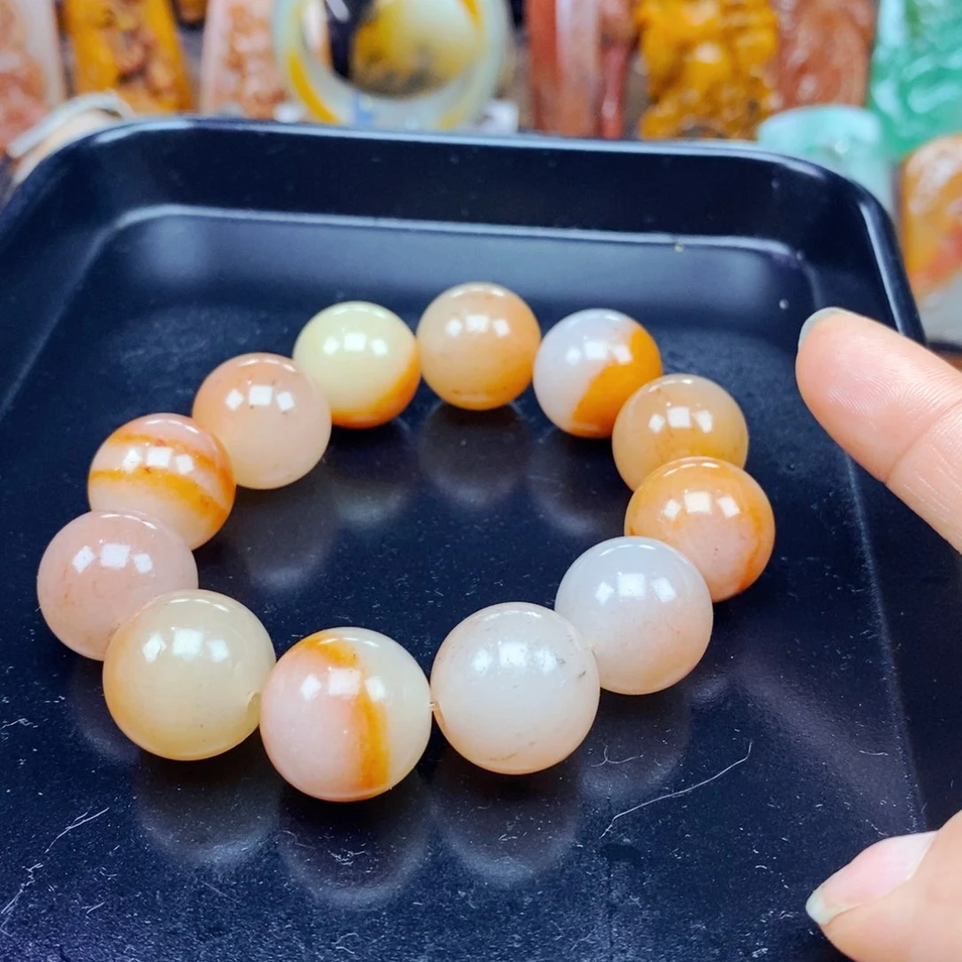 石英质玉（黄龙玉）未镶嵌颈饰