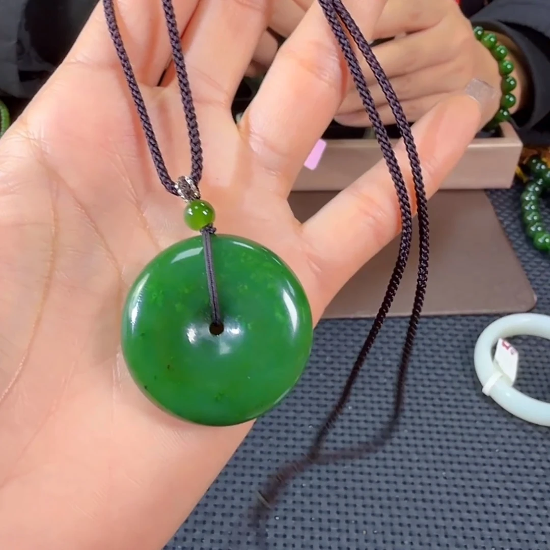 和田玉（碧玉）未镶嵌颈饰