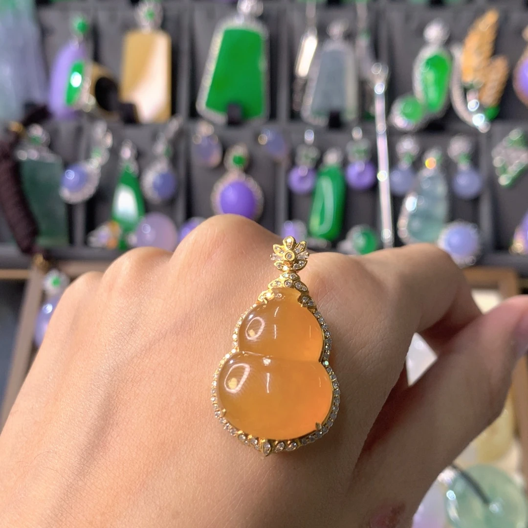 翡翠18K金镶嵌吊坠(不含链)