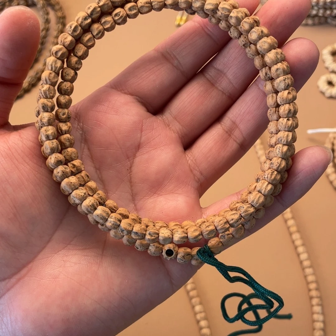 橙***氺柏香籽/百香籽吊坠莲花座 保热