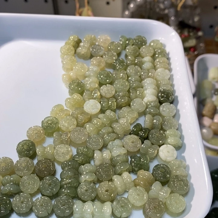 和田玉未镶嵌手链微瑕发5