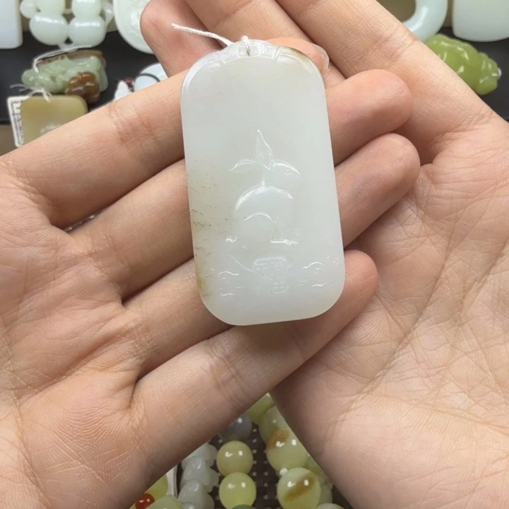 青***原和田玉未镶嵌挂件