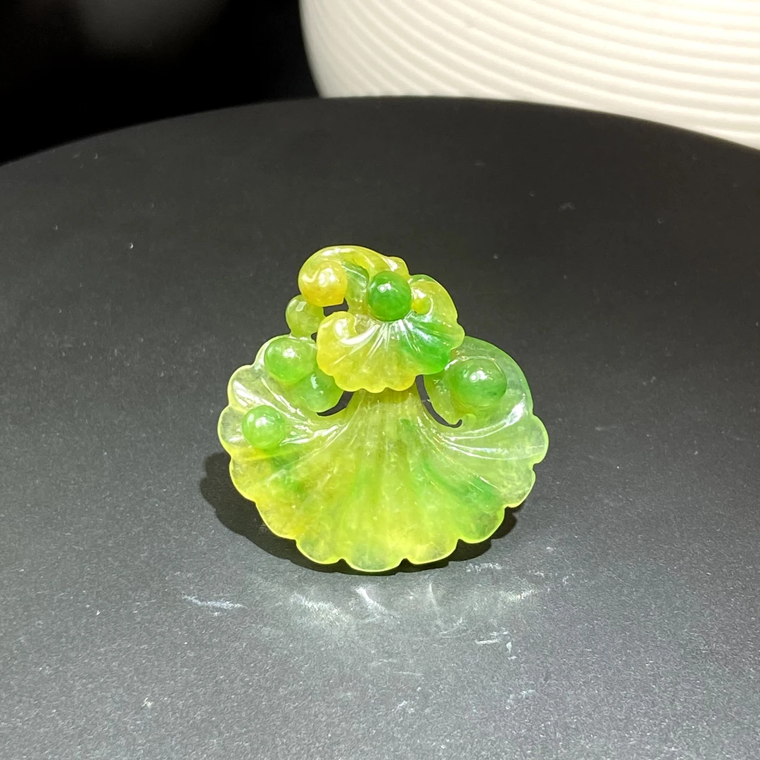 RX24天然缅甸A货翡翠银杏叶吊坠/071653/北京中保拍卖