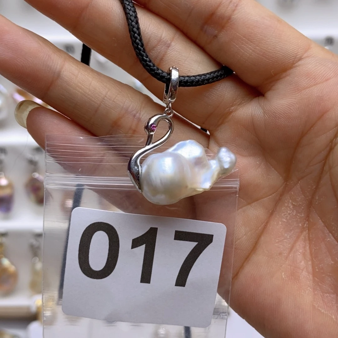 淡水珍珠颈饰银S925镶嵌17