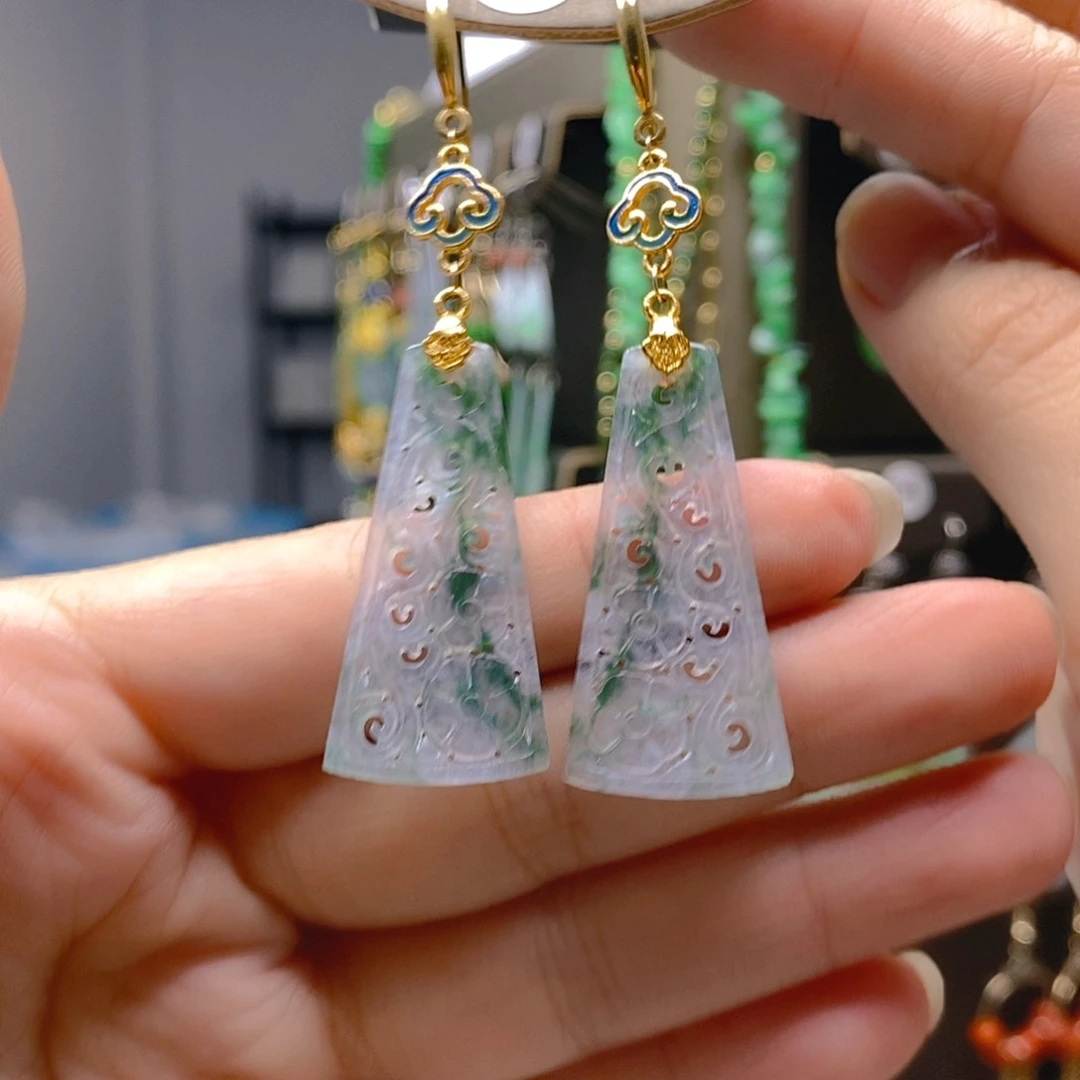 未镶嵌翡翠耳饰翡翠