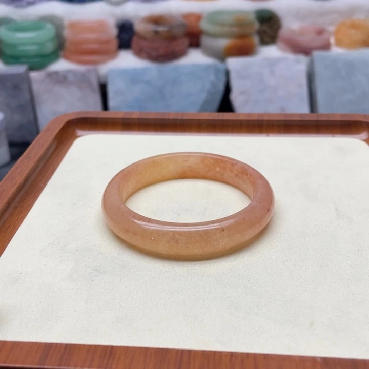 石英质玉未镶嵌定制