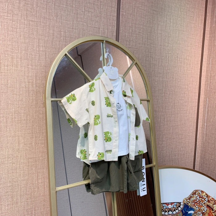 AB335    宝宝白色T恤满印短袖衬衣短裤三件套