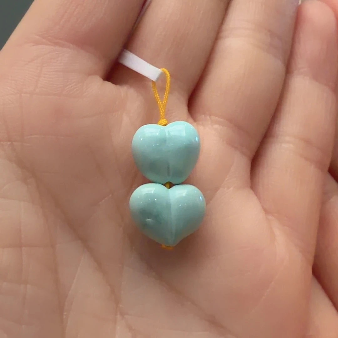 绿松石未镶嵌颈饰