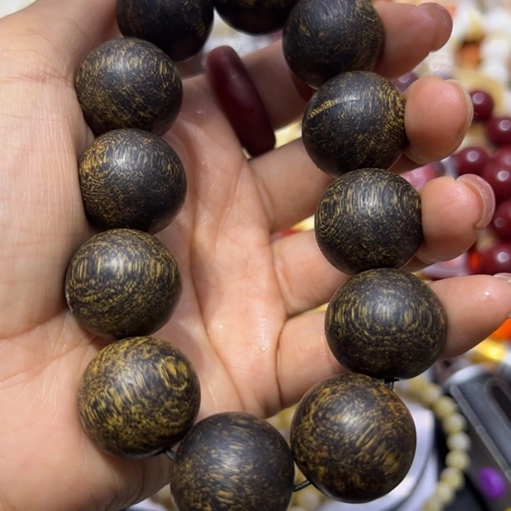 非洲紫檀（红花梨）0.6/108福利蜜蜡色微瑕