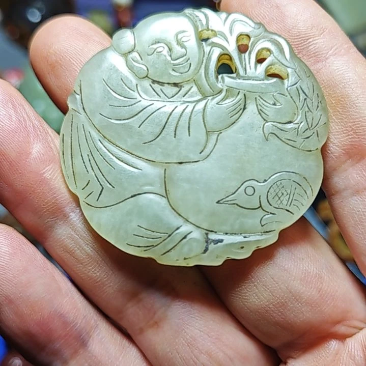 颈饰未镶嵌和田玉