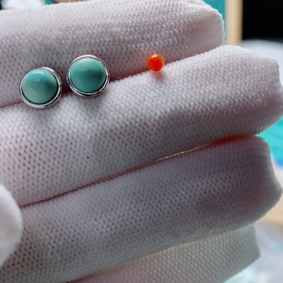 南红玛瑙未镶嵌珠宝奇石