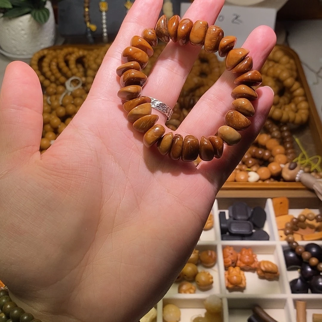 非洲檀香无事牌一个