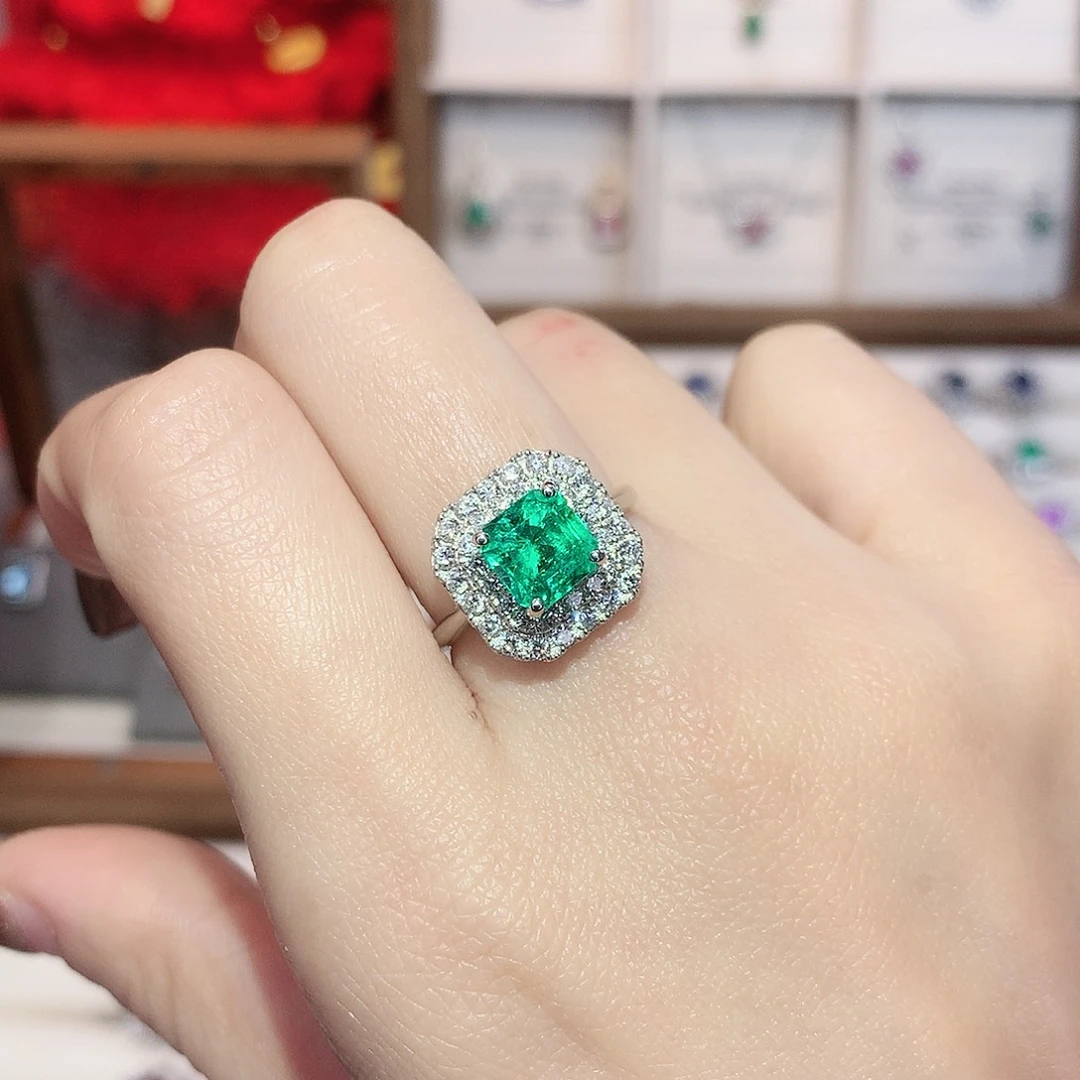 祖母绿戒指铂Pt900镶嵌1.65ct/天然宝石/七天无理由