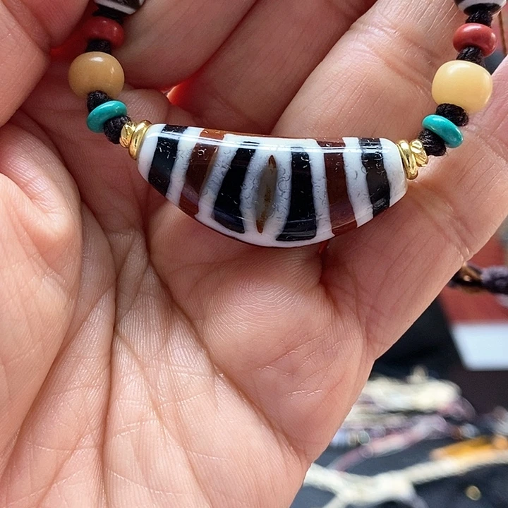 玛瑙/玉髓颈饰合金