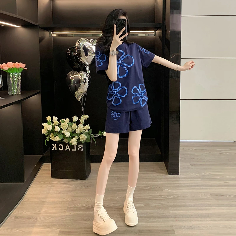2025夏季新款时尚百搭休闲运动套装女蓝色宽松圆领t恤短裤两件套