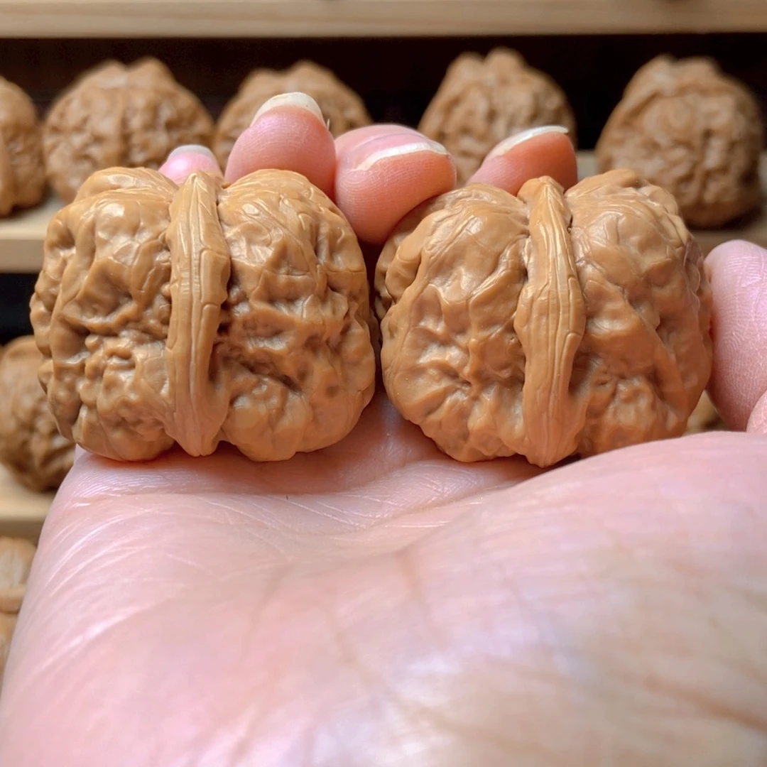 文玩核桃吊坠暴****粉蛤蟆头