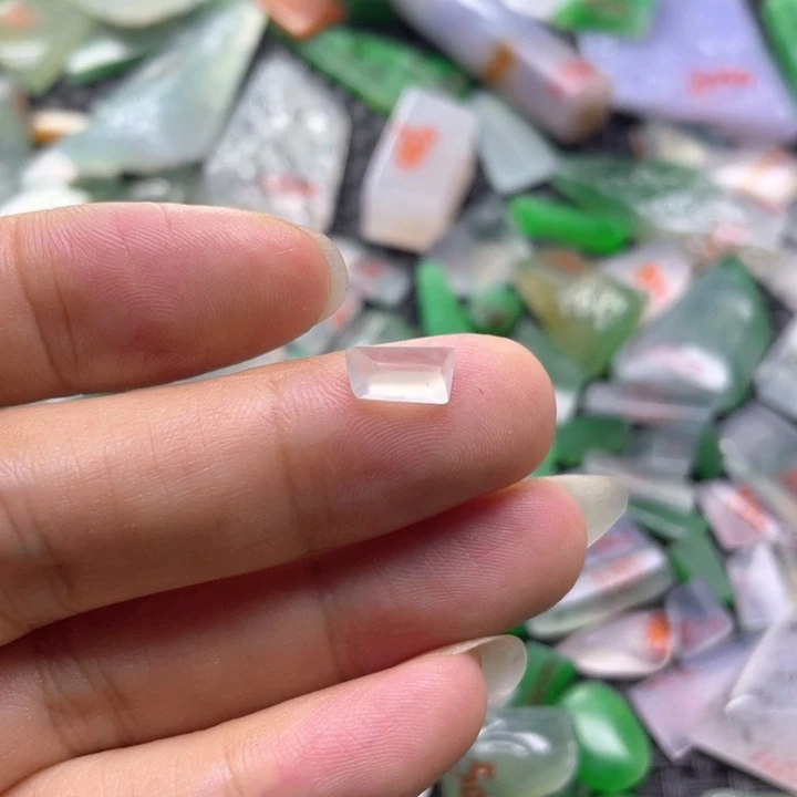 定制翡翠未镶嵌天然缅甸翡翠