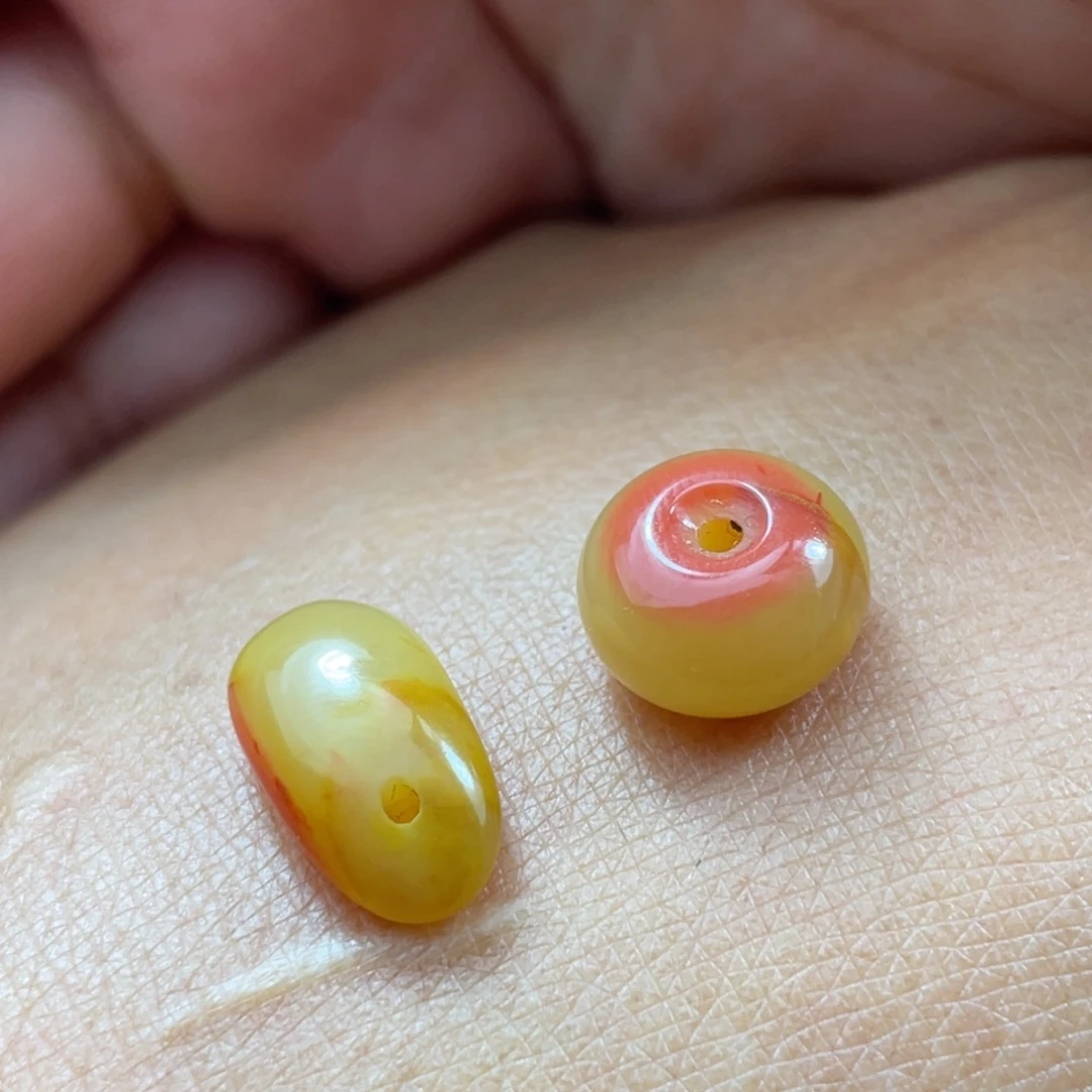 知***猫颈饰未镶嵌南红玛瑙