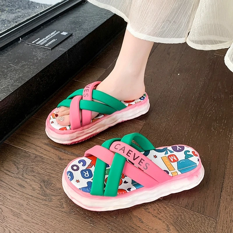 啄木鸟厚底凉拖鞋女夏季外穿2025新款网红超火涂鸦沙滩凉鞋踩屎感