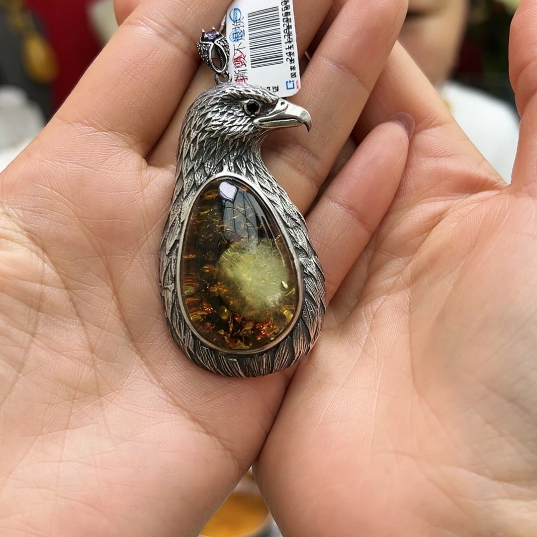 琥珀手镯未镶嵌吊坠