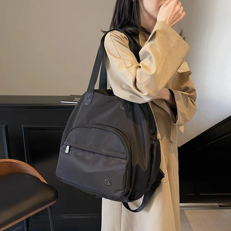 旅游2025新款大容量双肩包女休闲百搭轻便包包旅行包学生感斜挎包