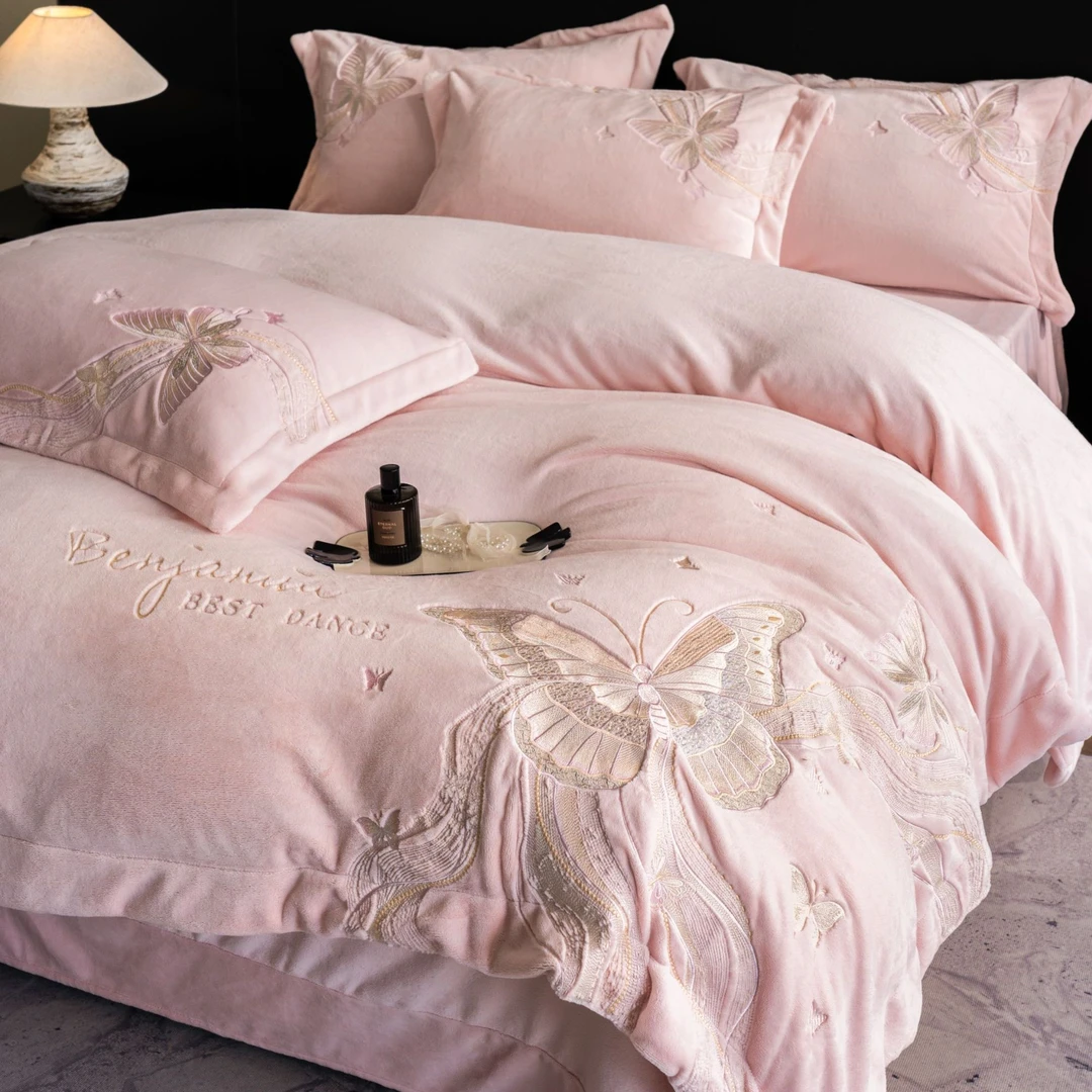 （蝶恋花语）轻奢款高克重全消光牛奶绒四件套加绒加厚柔软舒适透气