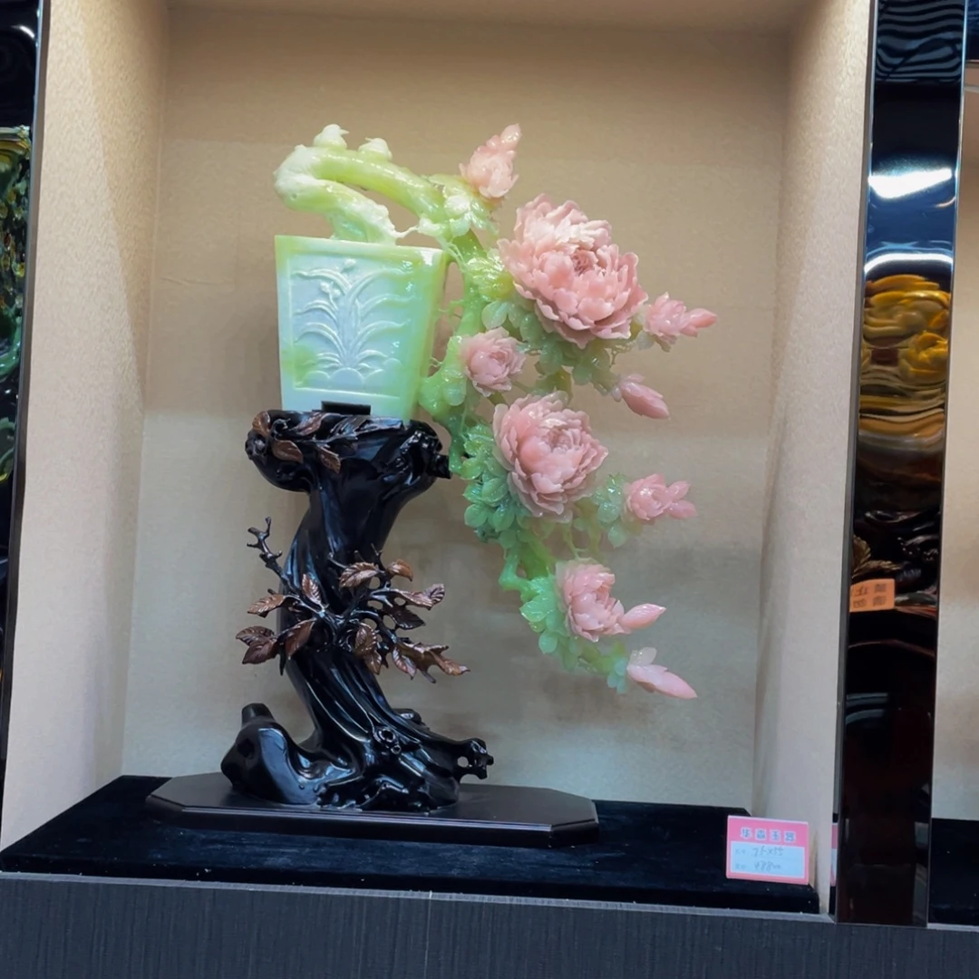 蛇纹石玉未镶嵌摆件