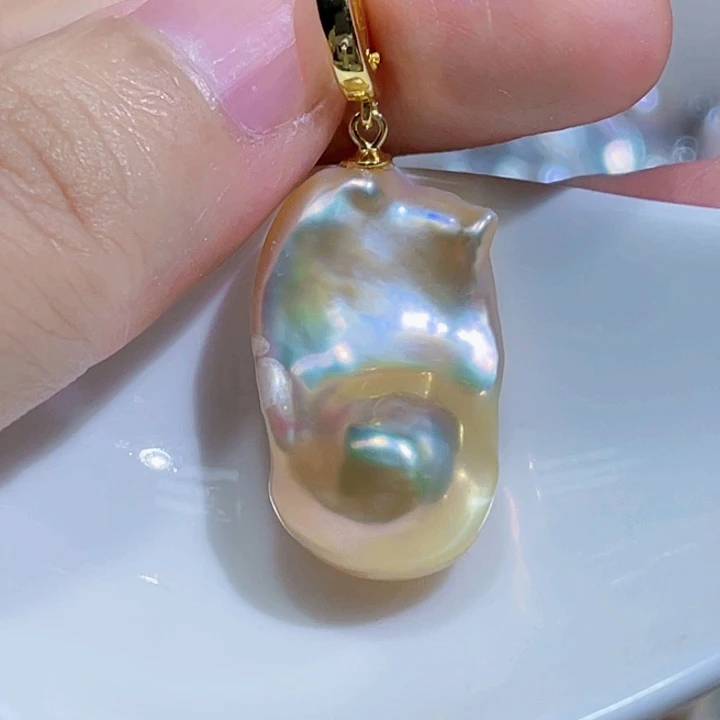 颈饰未镶嵌淡水珍珠