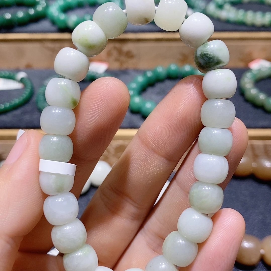 独山玉未镶嵌手串