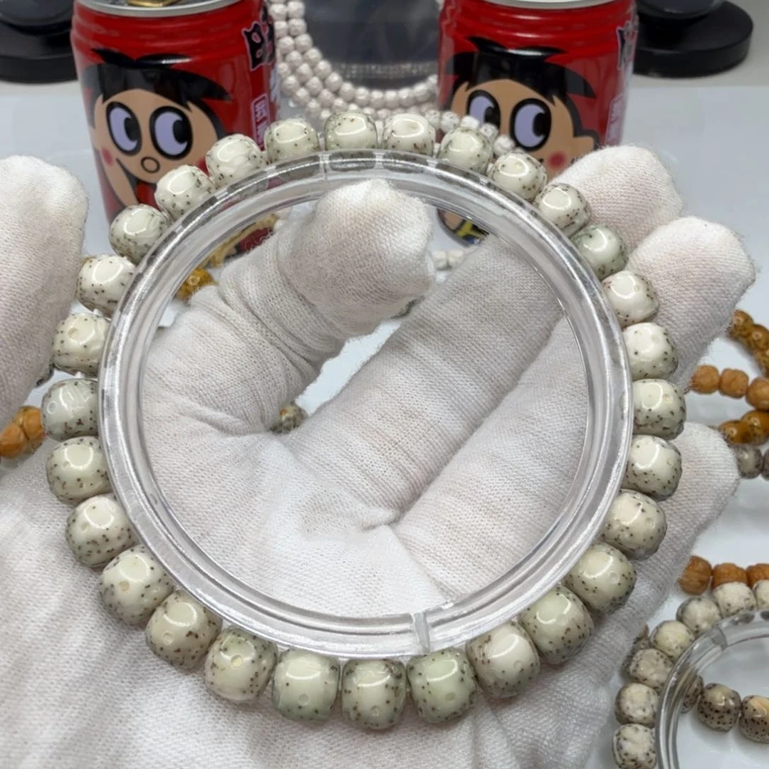 星月菩提手串股****、魔瞳雕刻