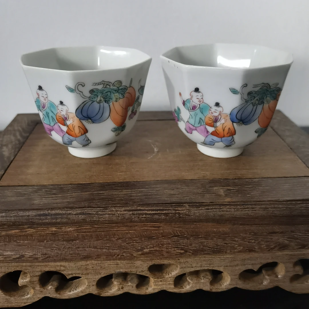 粉彩人物故事纹八方杯