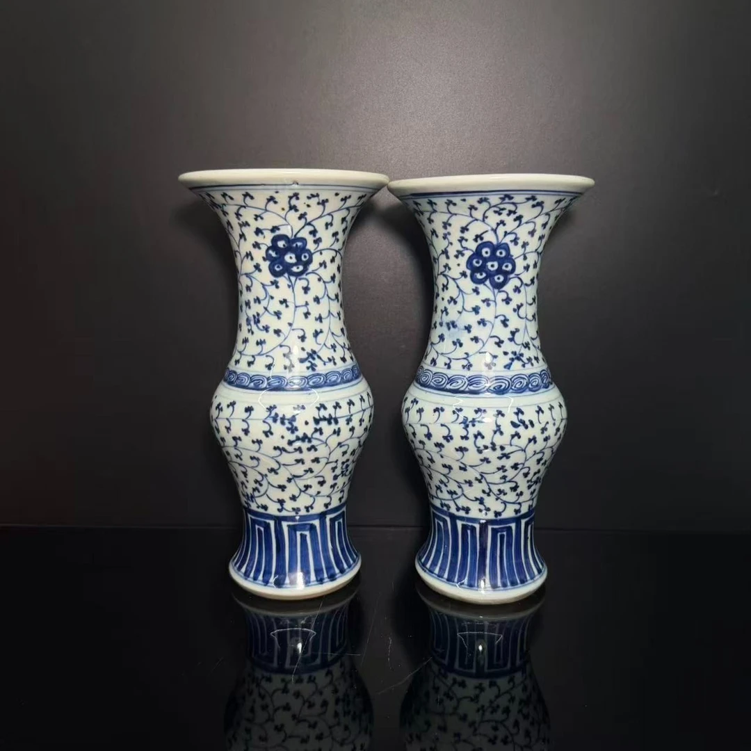 Lot4-青花瓶一对清代年制款高24cm口11-YC11120022001022