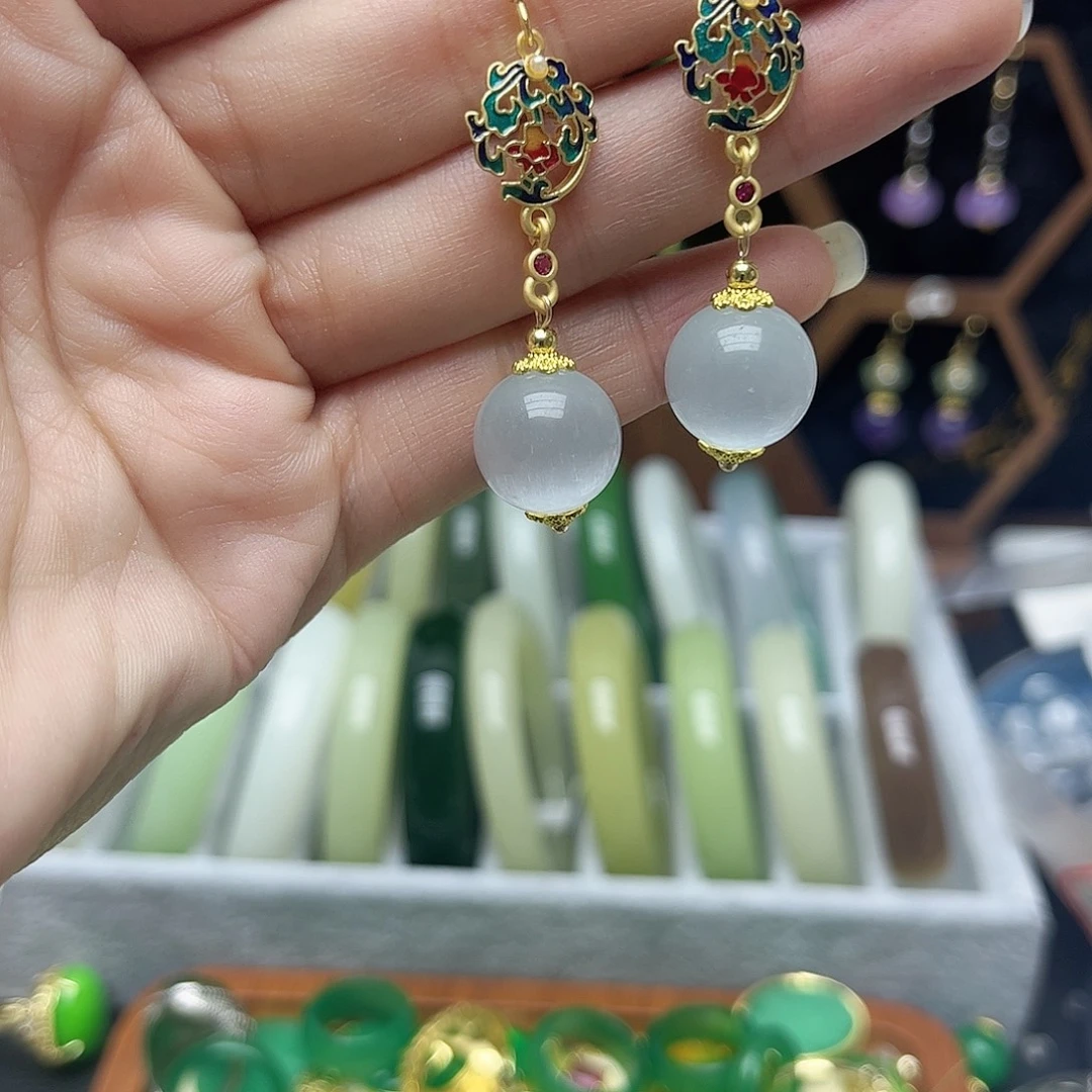 翡翠未镶嵌耳饰白