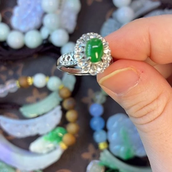 翡翠未镶嵌挂件78