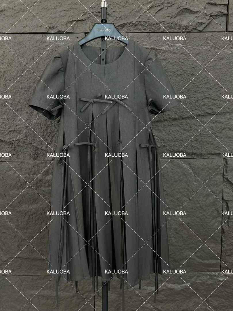 【原创大码设计师款】2025夏季新款蝴蝶结装饰百褶连衣裙6232