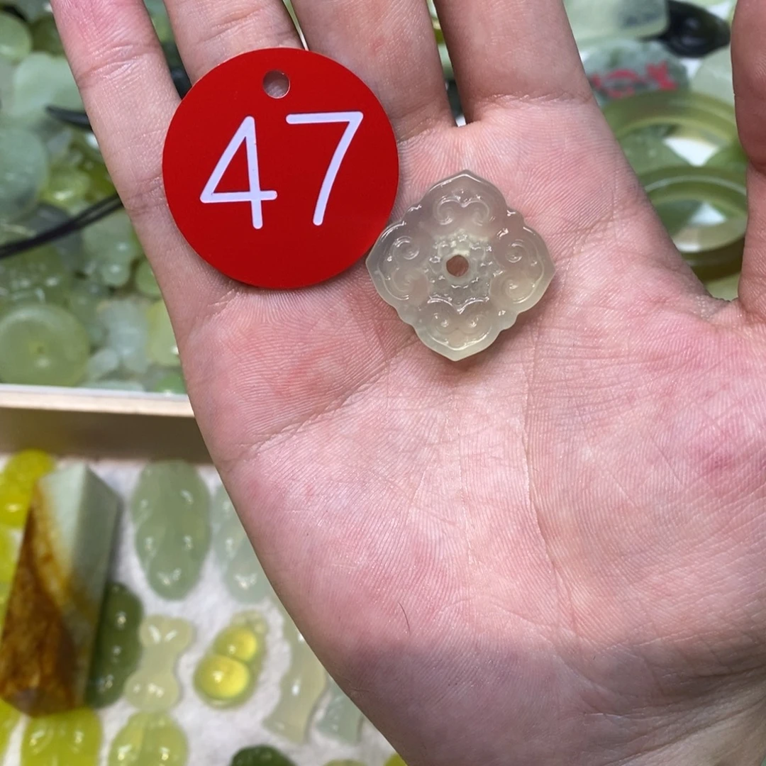岫玉未镶嵌吊坠(不含链)