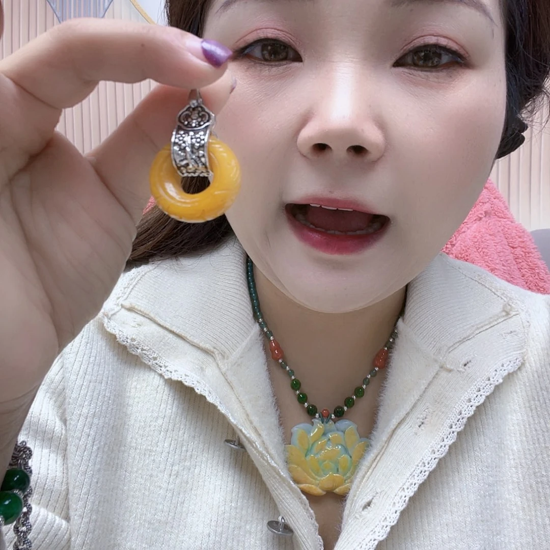 翡翠未镶嵌颈饰项链