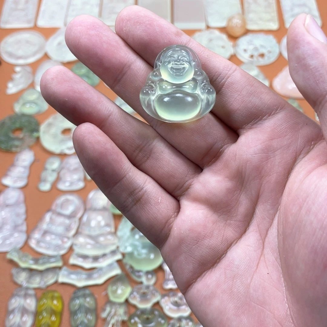 郭***生蛇纹石玉未镶嵌多样性随机发一