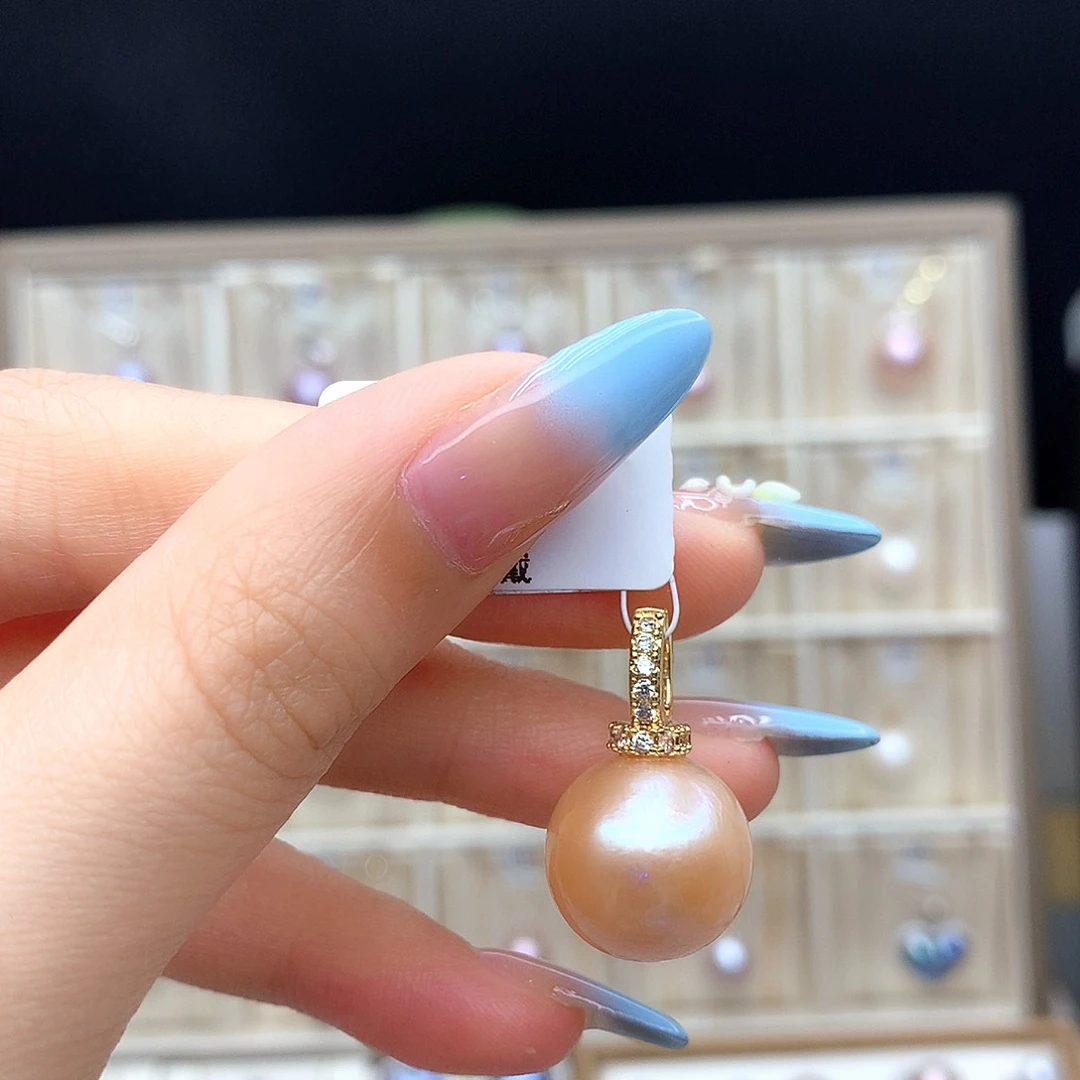 淡水珍珠合金颈饰