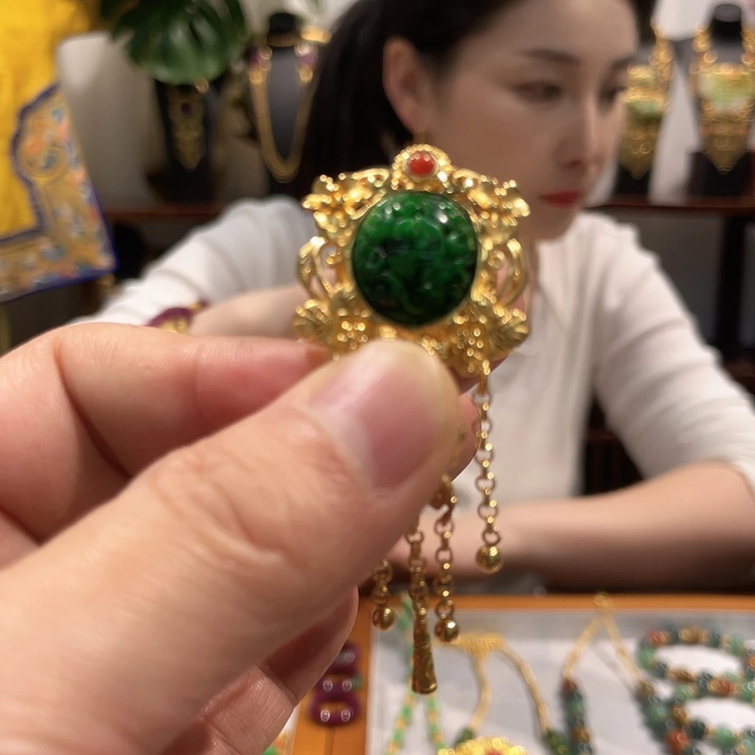 翡翠未镶嵌耳饰戒指