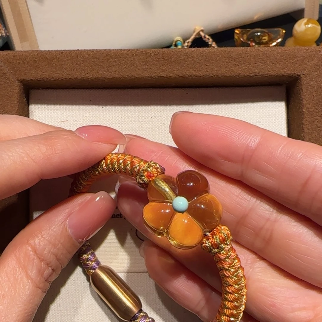 琥珀未镶嵌珠宝奇石