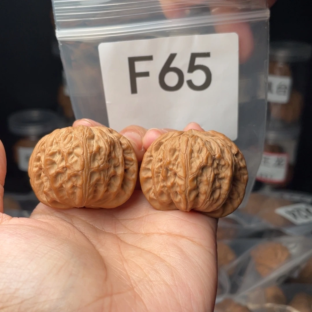 文玩核桃把件铁*全品40站鼓