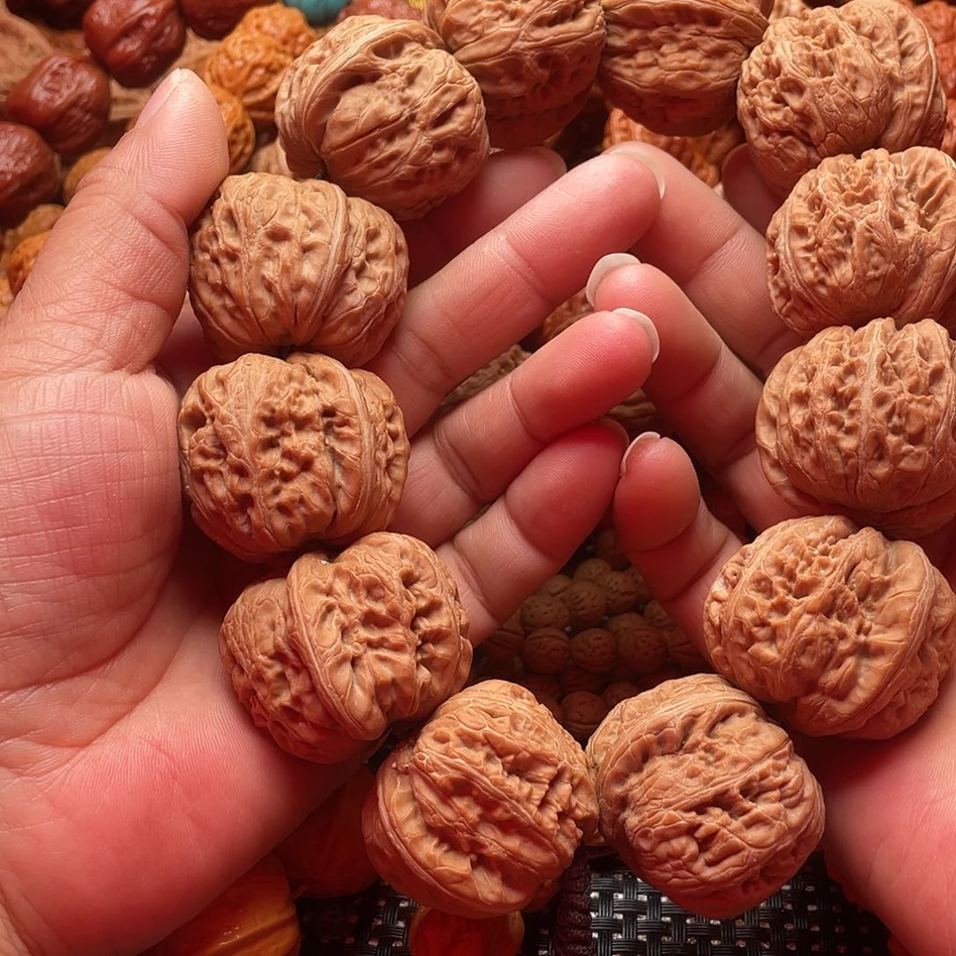 手串文玩核桃元宝