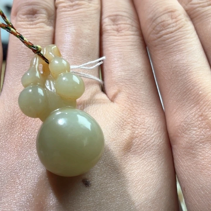 和田玉未镶嵌挂件湖**月